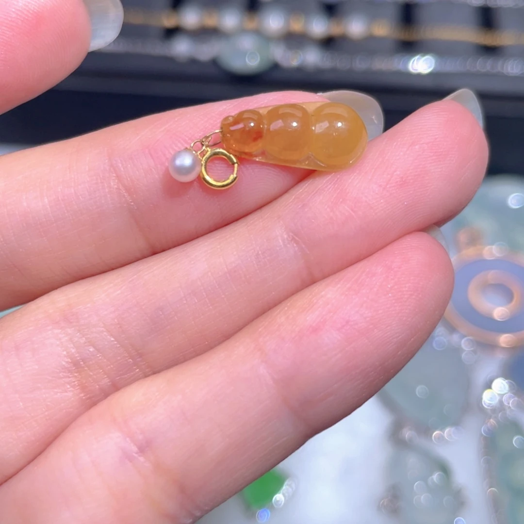 颈饰18K金镶嵌翡翠翡翠