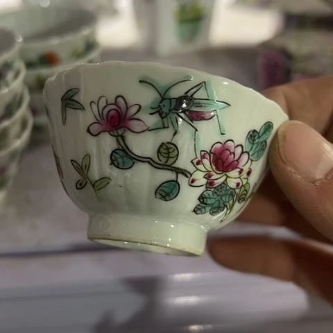 我是曹建宇同学你要给他们买点菜