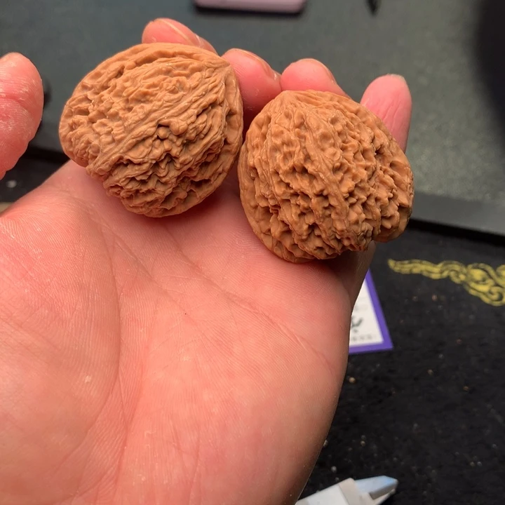 文玩核桃把件60号40全品南疆石