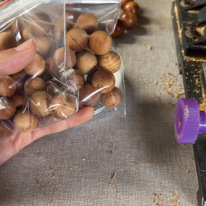 方***圆柏木1.8散珠一包一包