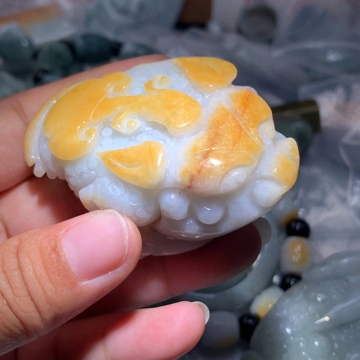 翡翠未镶嵌颈饰保真天然A货翡翠