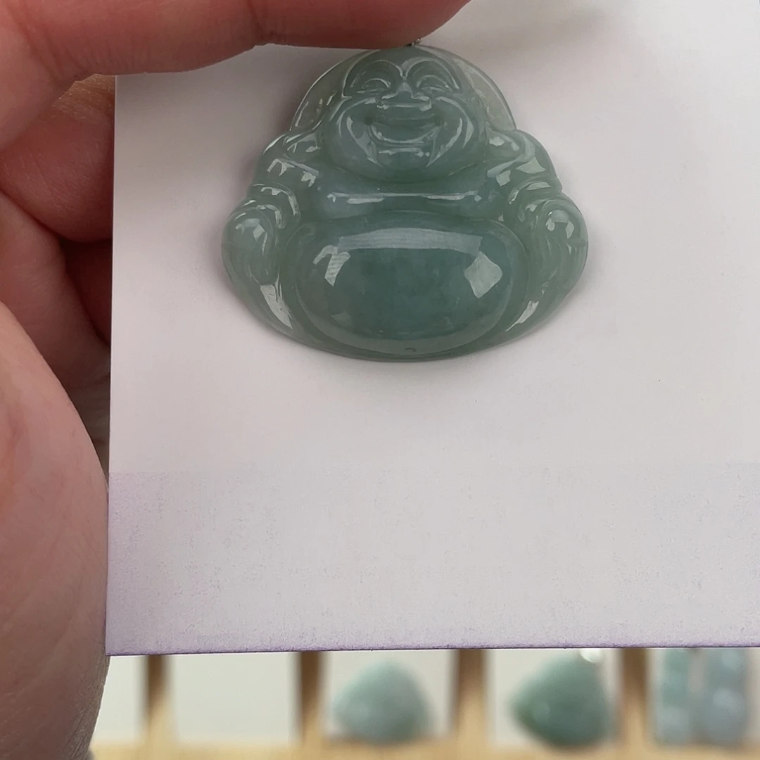 翡翠未镶嵌颈饰佛公