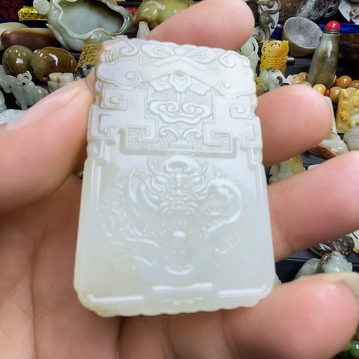 颈饰未镶嵌和田玉