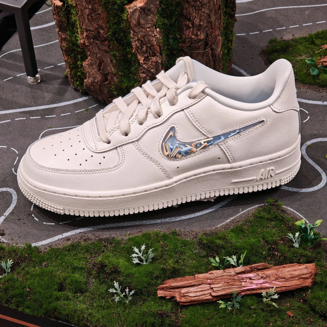 NIKE耐克2025大童AIR FORCE 1 LV8 3 (GS)百搭潮流板鞋IM6697-141