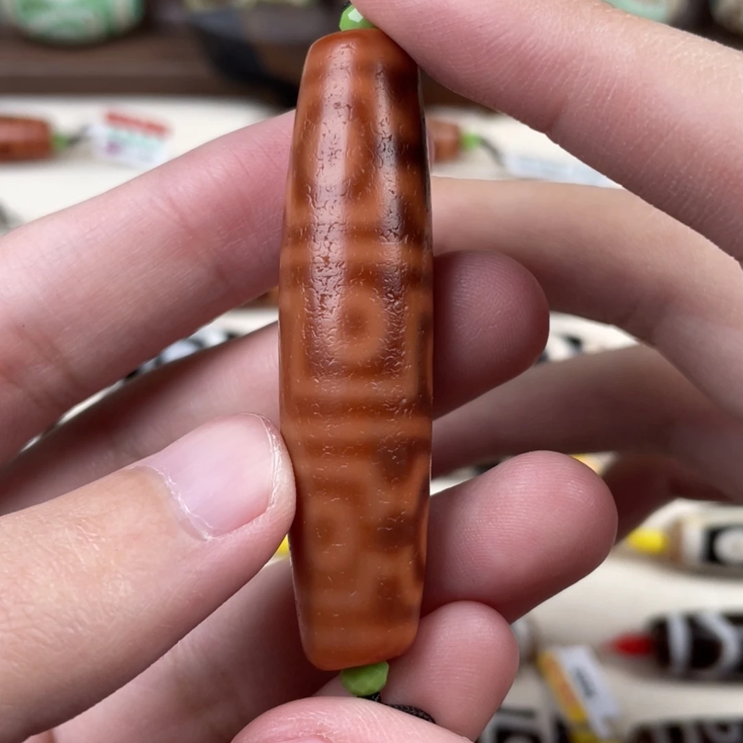 小***屁玛瑙/玉髓裸珠56.9 13.5 小卢十眼图腾天珠