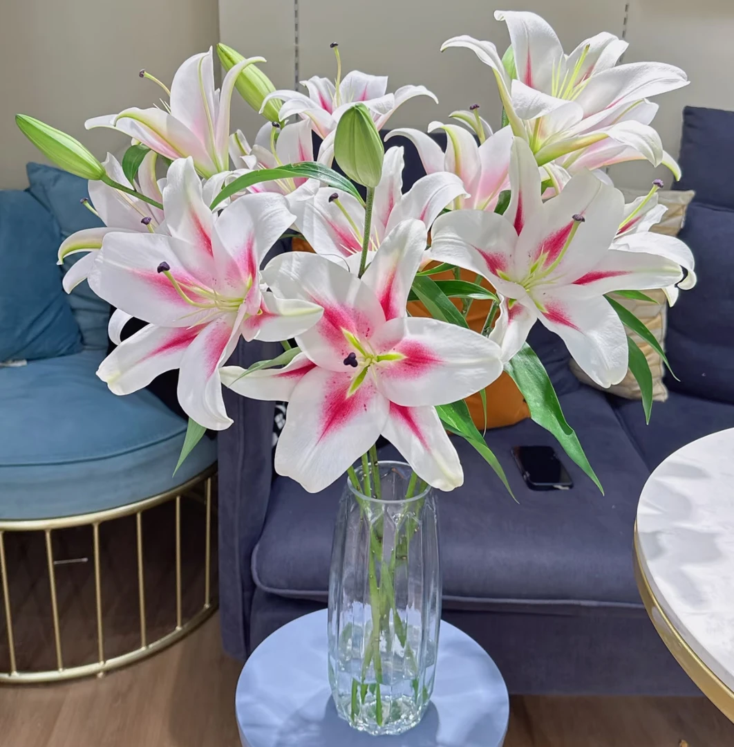 【火箭少女AK】粉白色香水百合 |全场鲜花满两单鲜花包邮