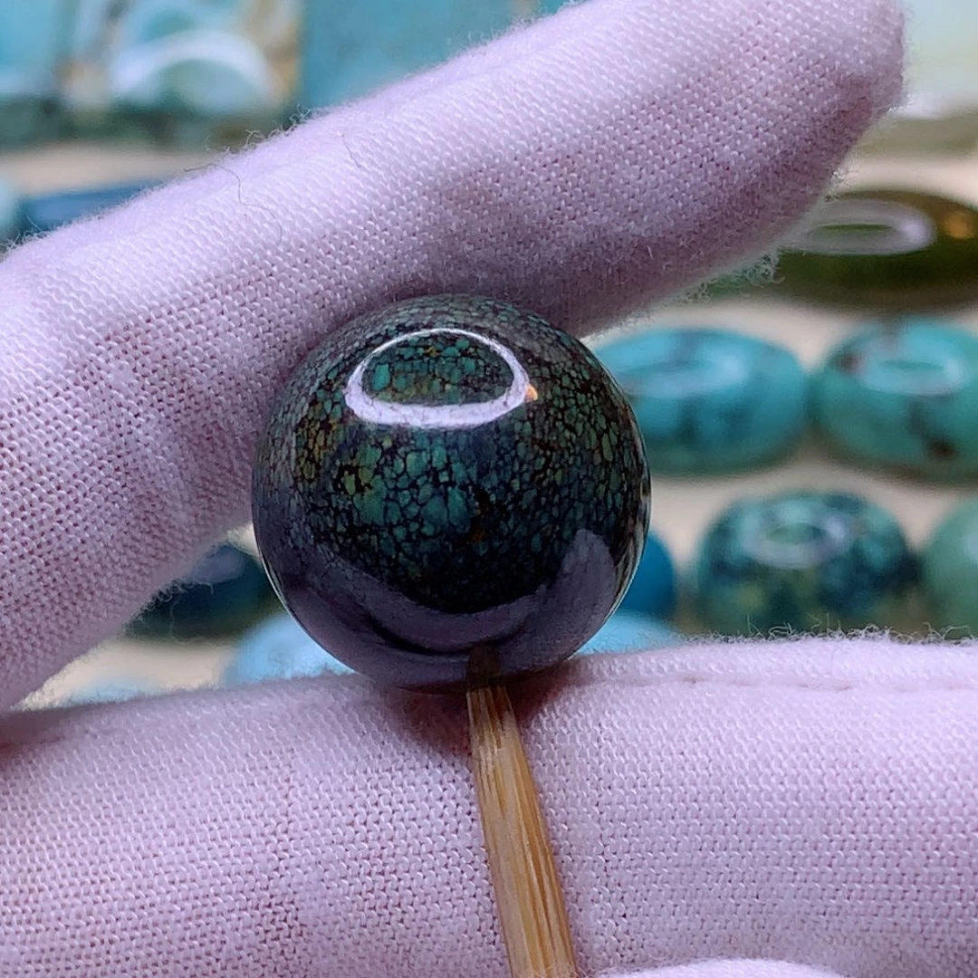 绿松石颈饰未镶嵌