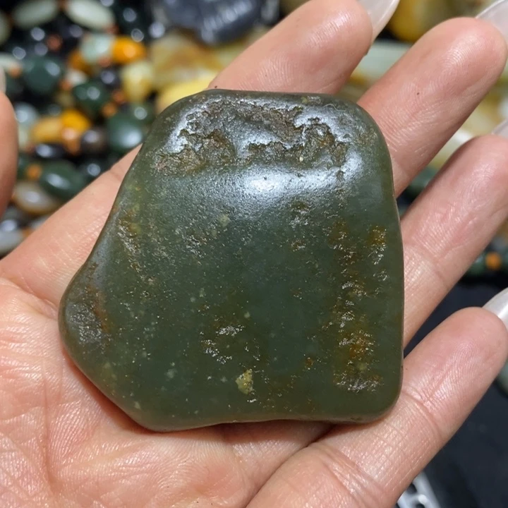 未镶嵌和田玉（糖玉）挂件九*