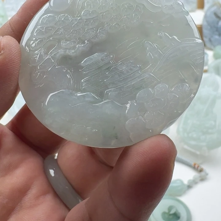 翡翠未镶嵌颈饰天然缅甸A货翡翠