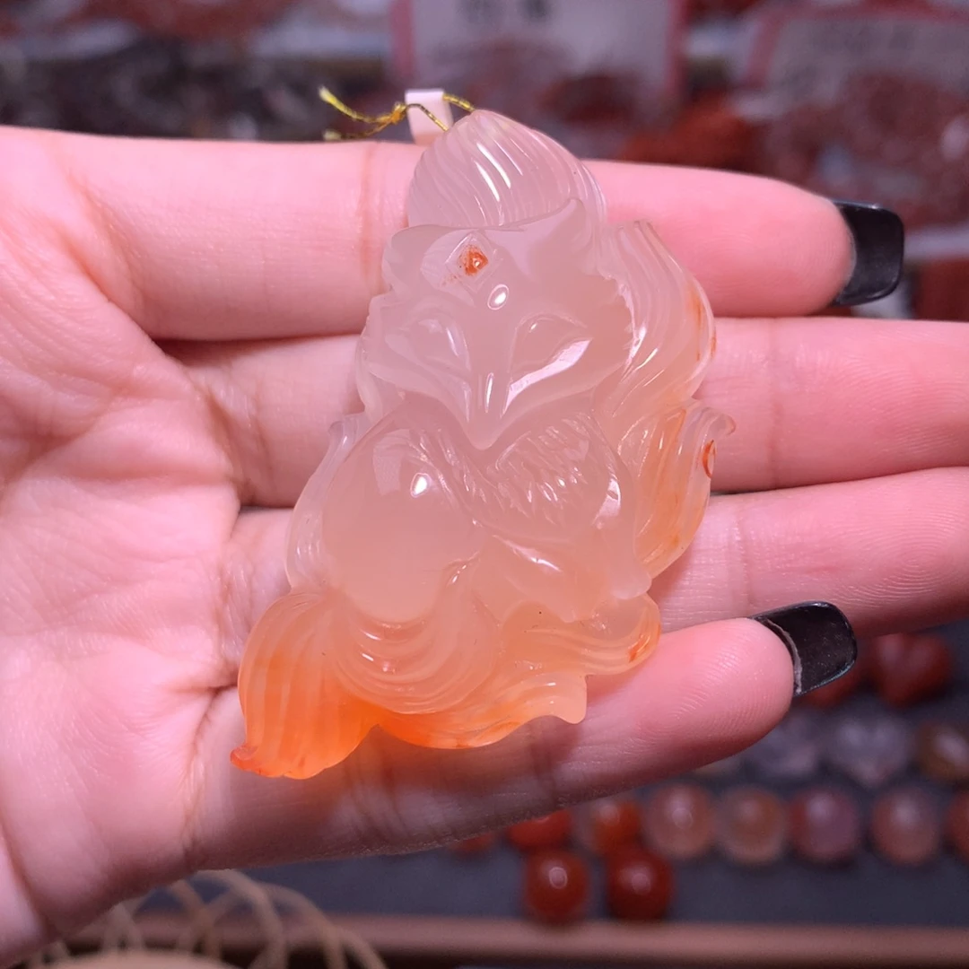 南红玛瑙未镶嵌珠宝半成品九尾狐