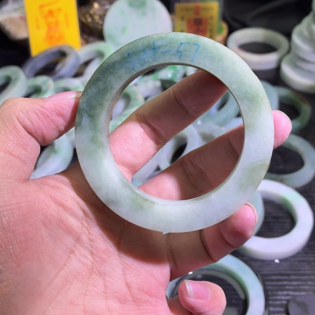 定制翡翠未镶嵌天然翡翠A货毛胚手镯定制