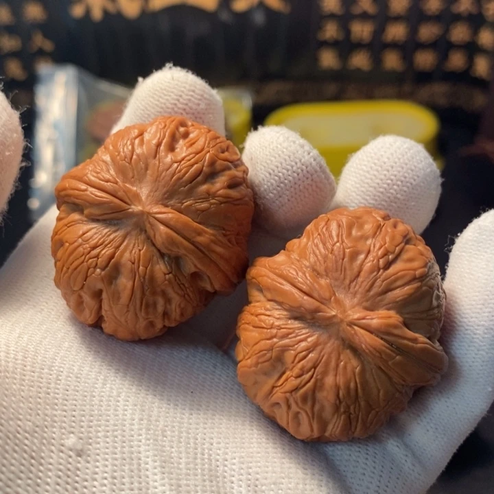 文玩核桃吊坠42平谷元宝