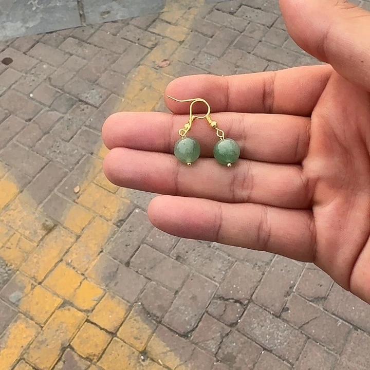 石英质玉合金耳钉