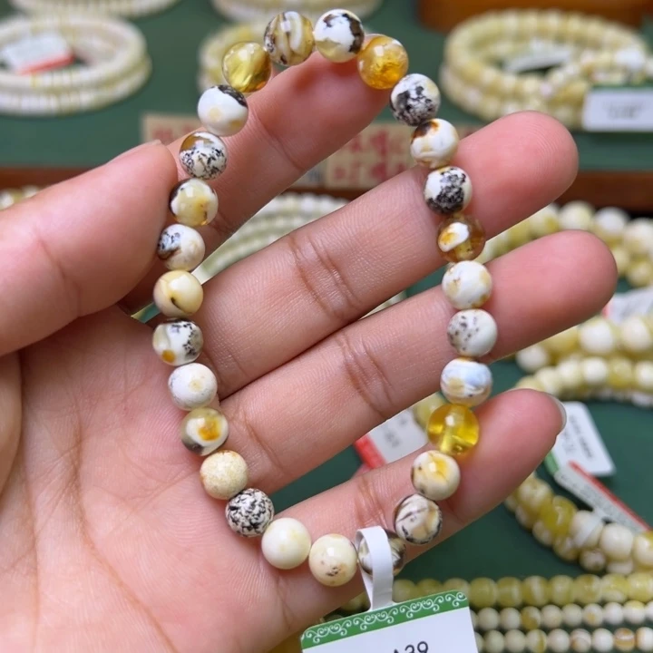 蜜蜡未镶嵌珠宝奇石