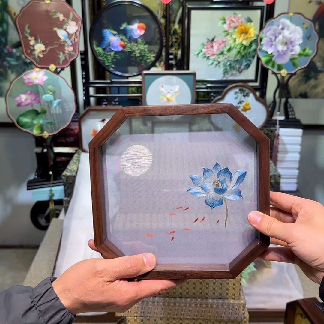 刺绣刺绣工艺精湛
