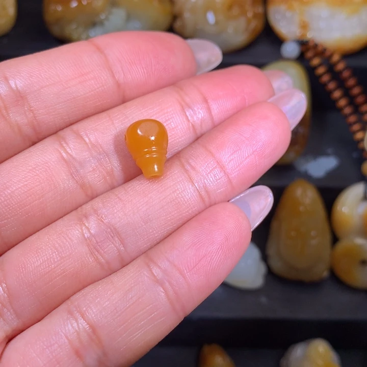 和田玉颈饰未镶嵌吾****商