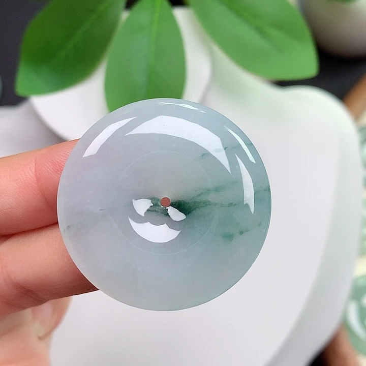 翡翠未镶嵌颈饰平安扣 35.4x6.3mm
