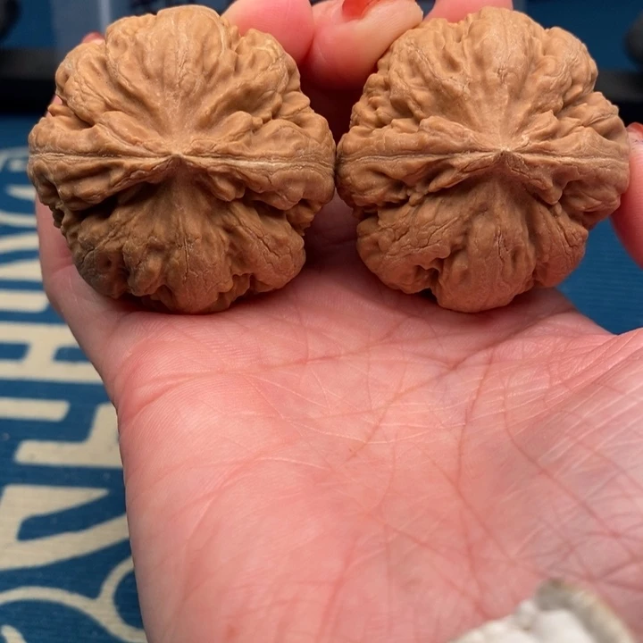 羿***号文玩核桃吊坠文玩核桃幸福哦玩核桃