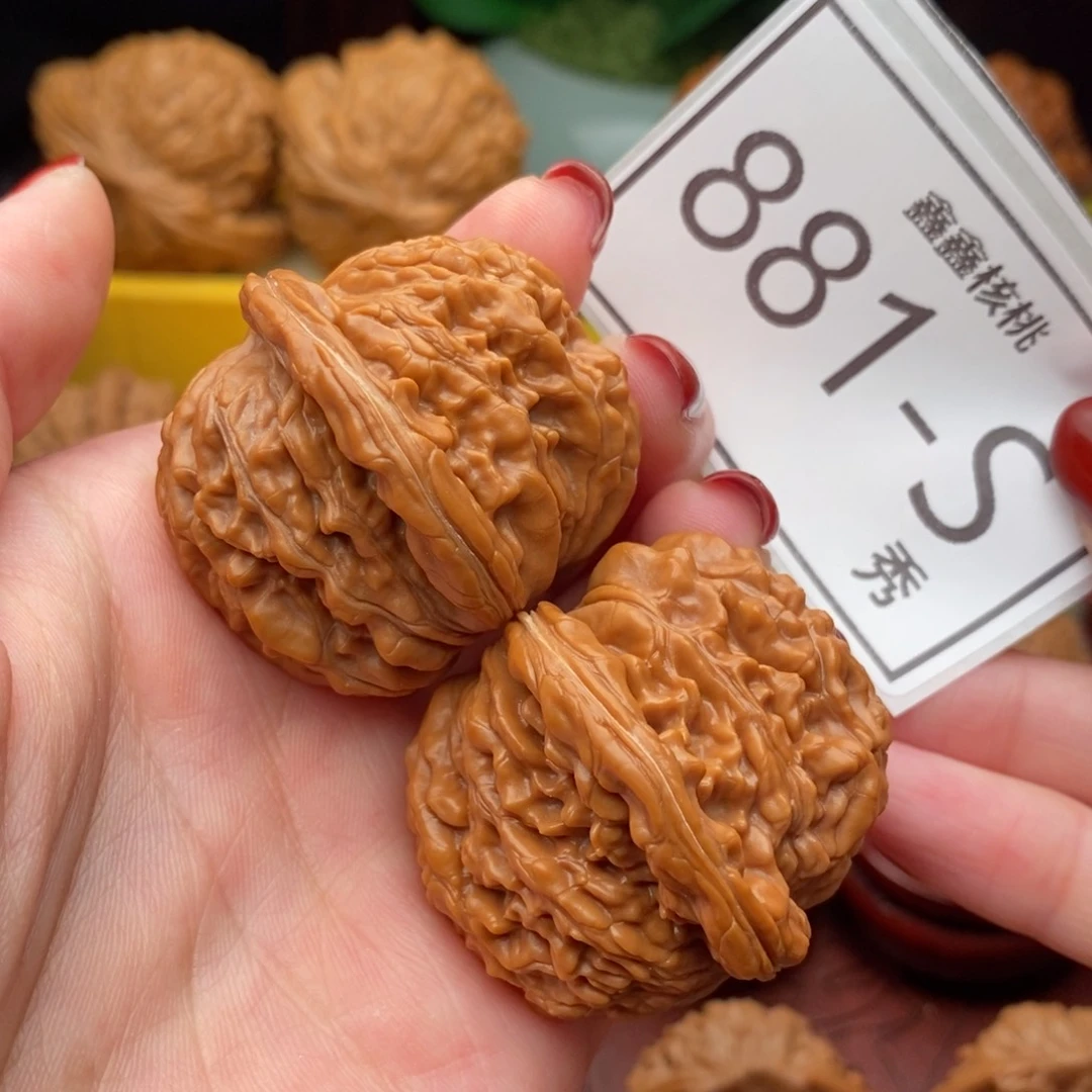 文玩核桃把件汉高楼43