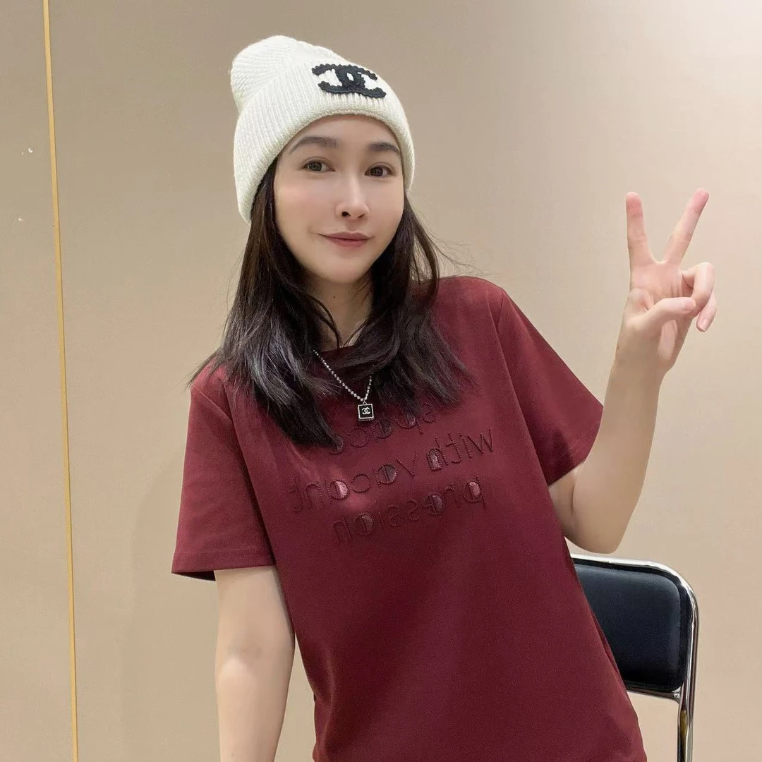 新款爆款创意短袖1404显瘦洋气时尚百搭设计感休闲女款圆领