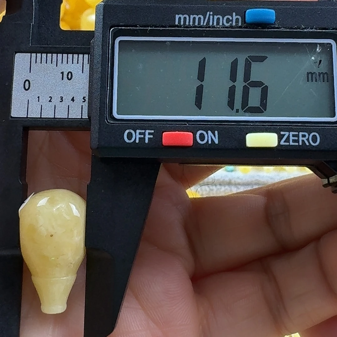 蜜蜡未镶嵌裸石21杂