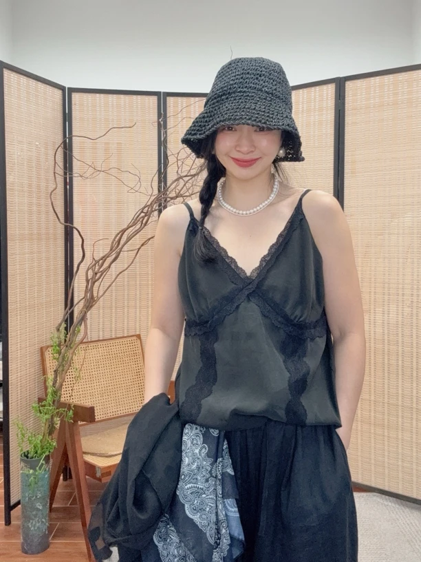 （性感baby）蕾丝花边纯色短款小吊带背心上衣