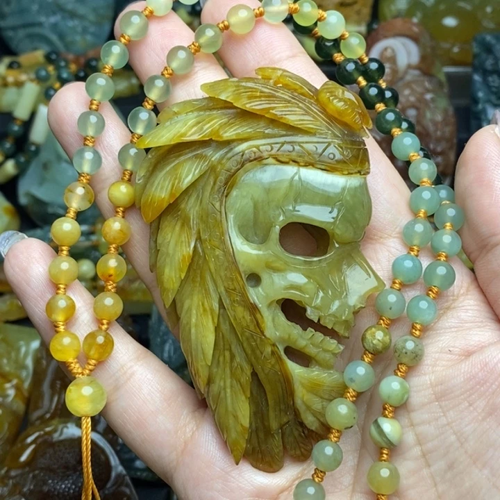 香***帅蛇纹石玉未镶嵌颈饰