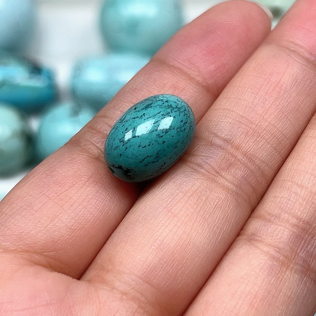 爱****未镶嵌绿松石珠宝奇石