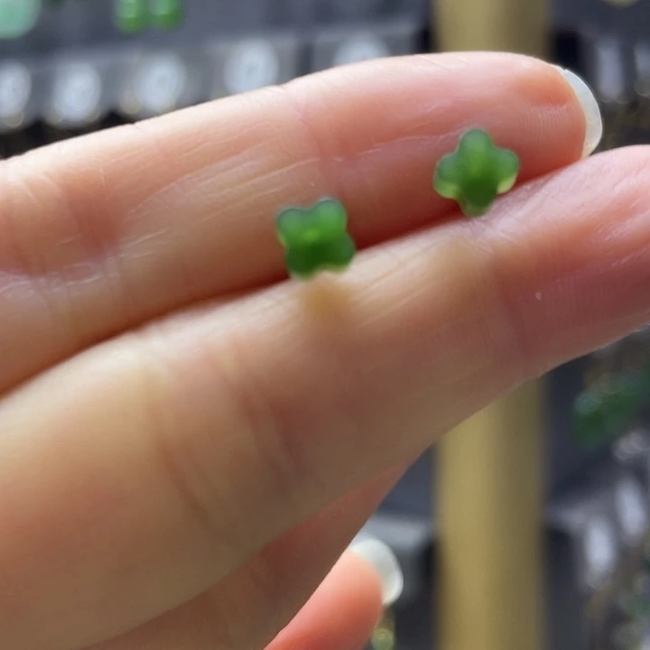 和田玉银S925镶嵌耳饰