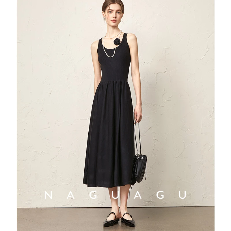 南瓜谷【lady小黑裙】甄选亲肤舒适面料 简约收腰连衣裙DY2EA292
