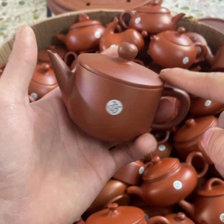 紫砂茶壶紫砂壶不是大师级别没有收藏价值扣细节勿拍