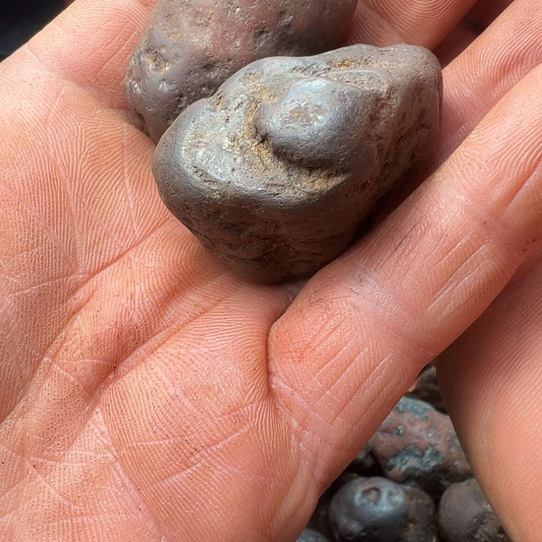 南红玛瑙合金珠宝半成品