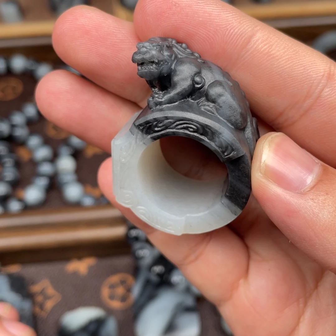 ****四和田玉未镶嵌吊坠(不含链)