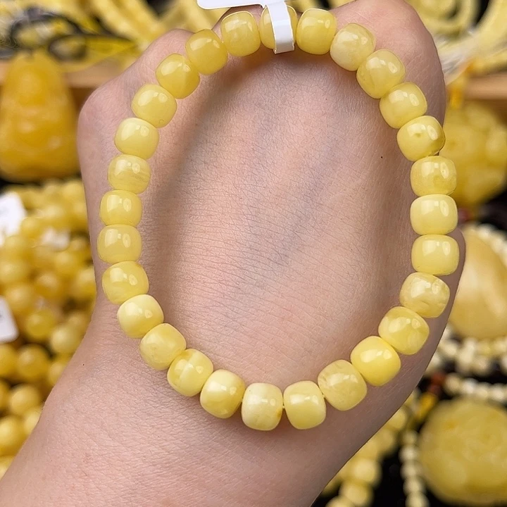 琥珀未镶嵌颈饰琥珀