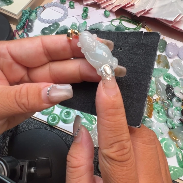 吊坠(不含链)未镶嵌翡翠42