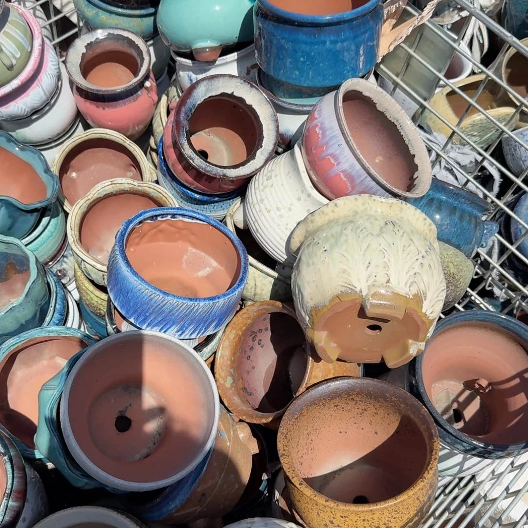 紫砂花盆瑕疵颜色款式随机发四个、框里拿四个发