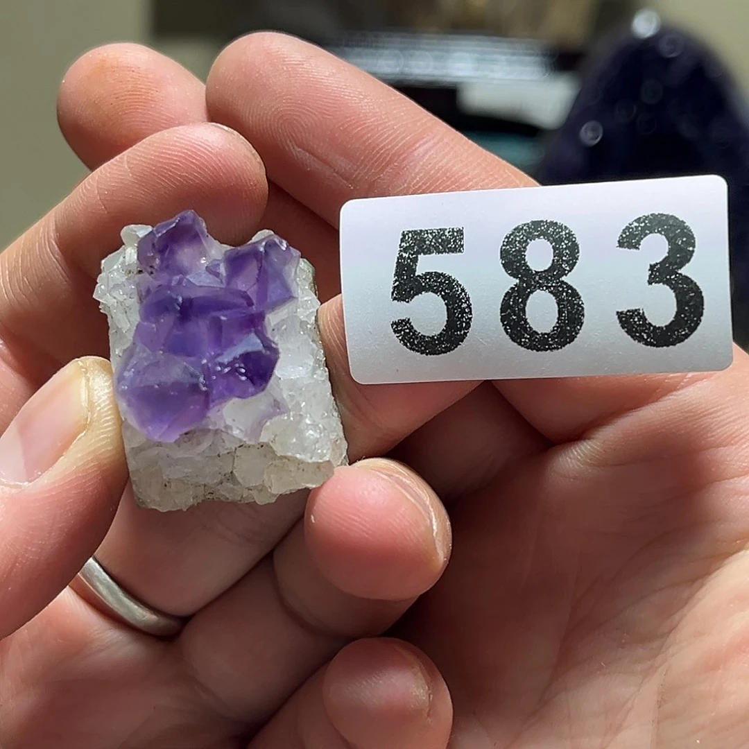 未镶嵌水晶大型摆件（非配饰）