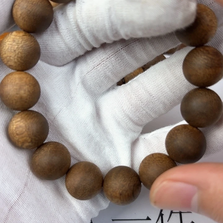 沉香手串芽庄1.4树心油