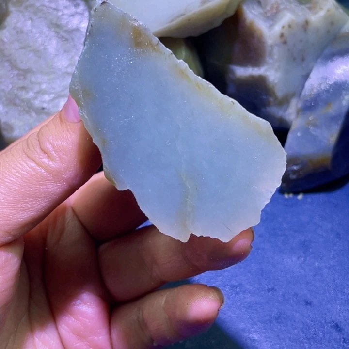 和田玉未镶嵌珠宝半成品