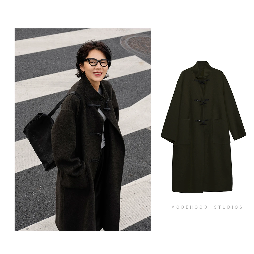 MODEHOOD伊凡【暖秋】2025秋冬绵羊毛牛角扣立领中长毛呢大衣QZ-127