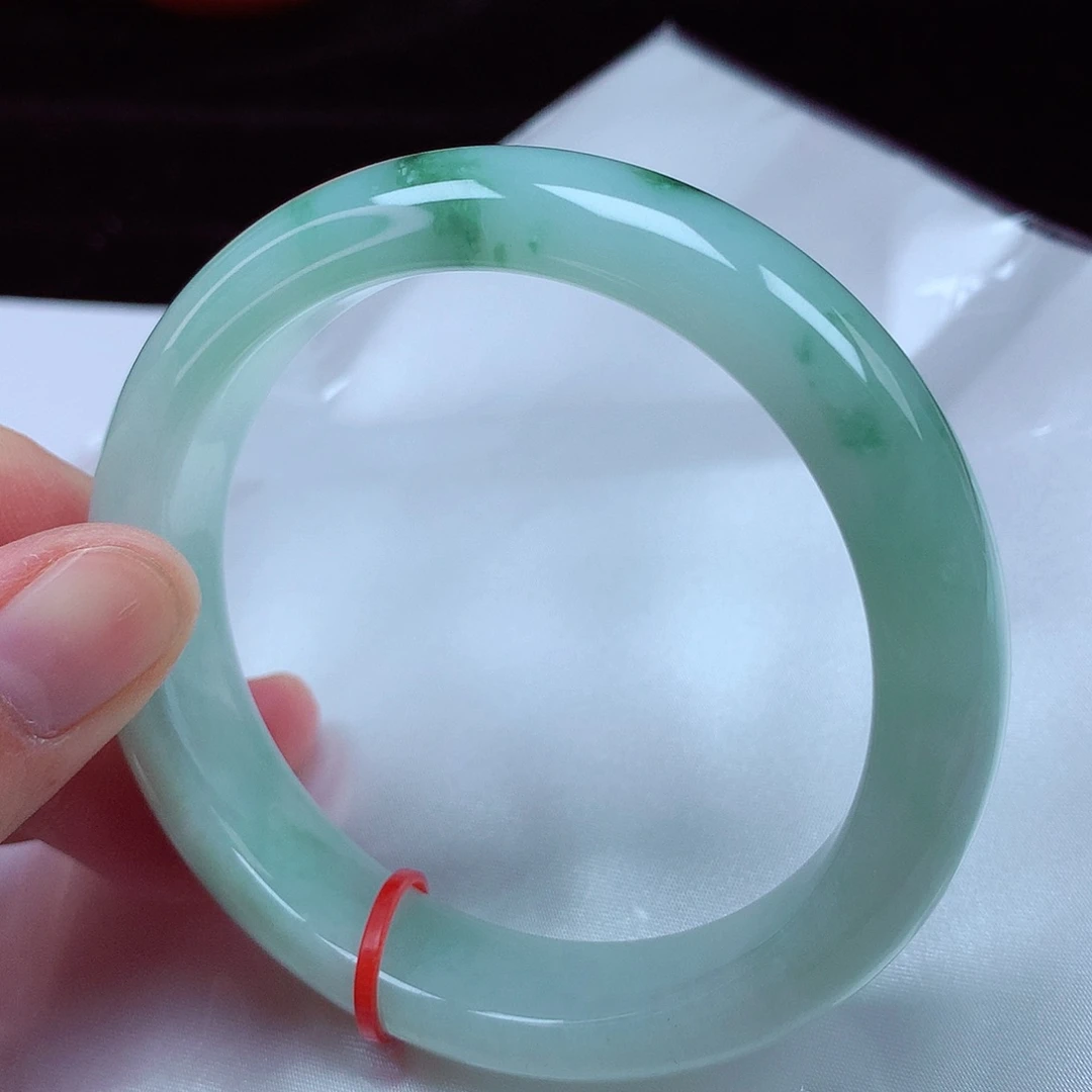 翡翠手镯未镶嵌58-59圈