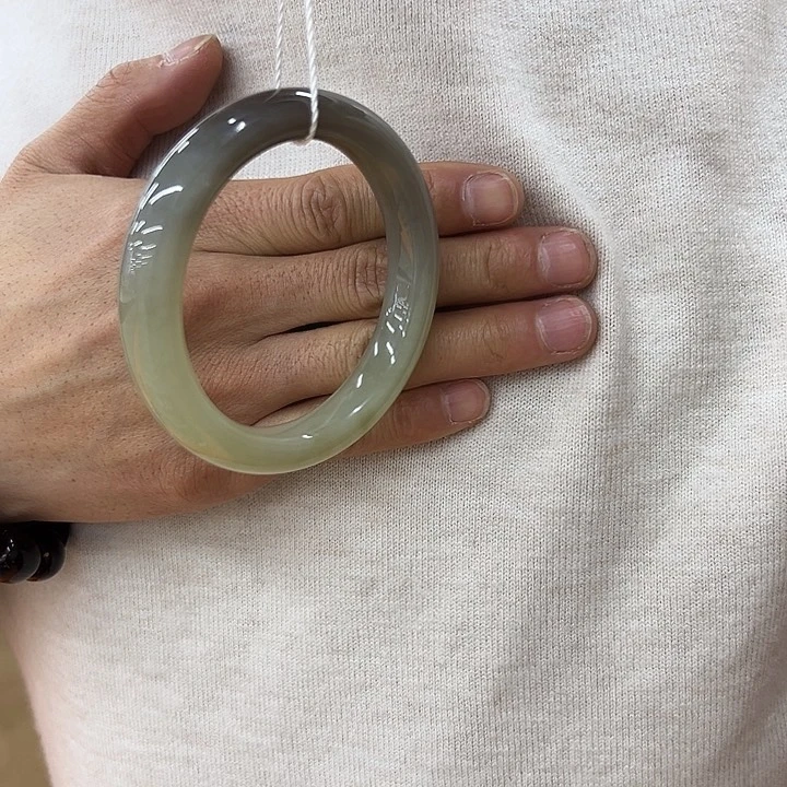 和田玉手镯未镶嵌清***珠