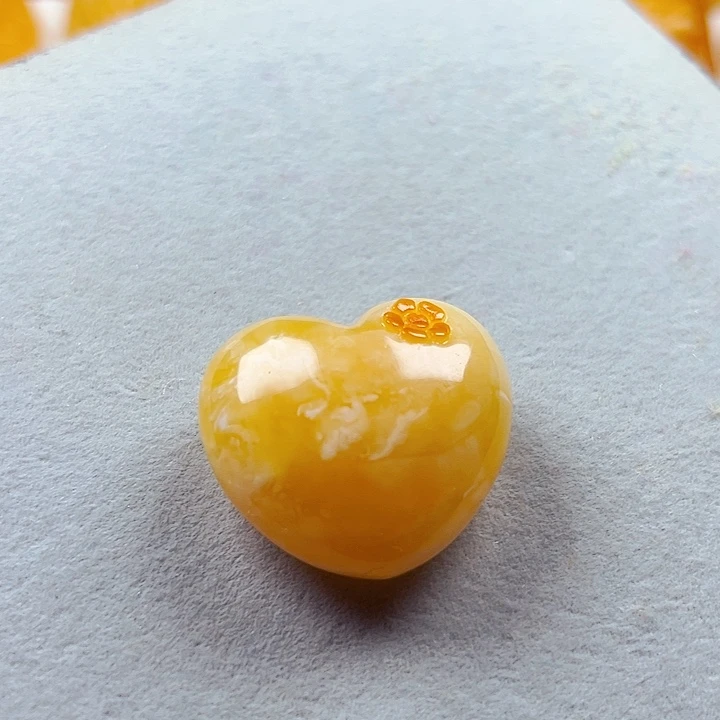 琥珀颈饰未镶嵌蜜蜡爱心