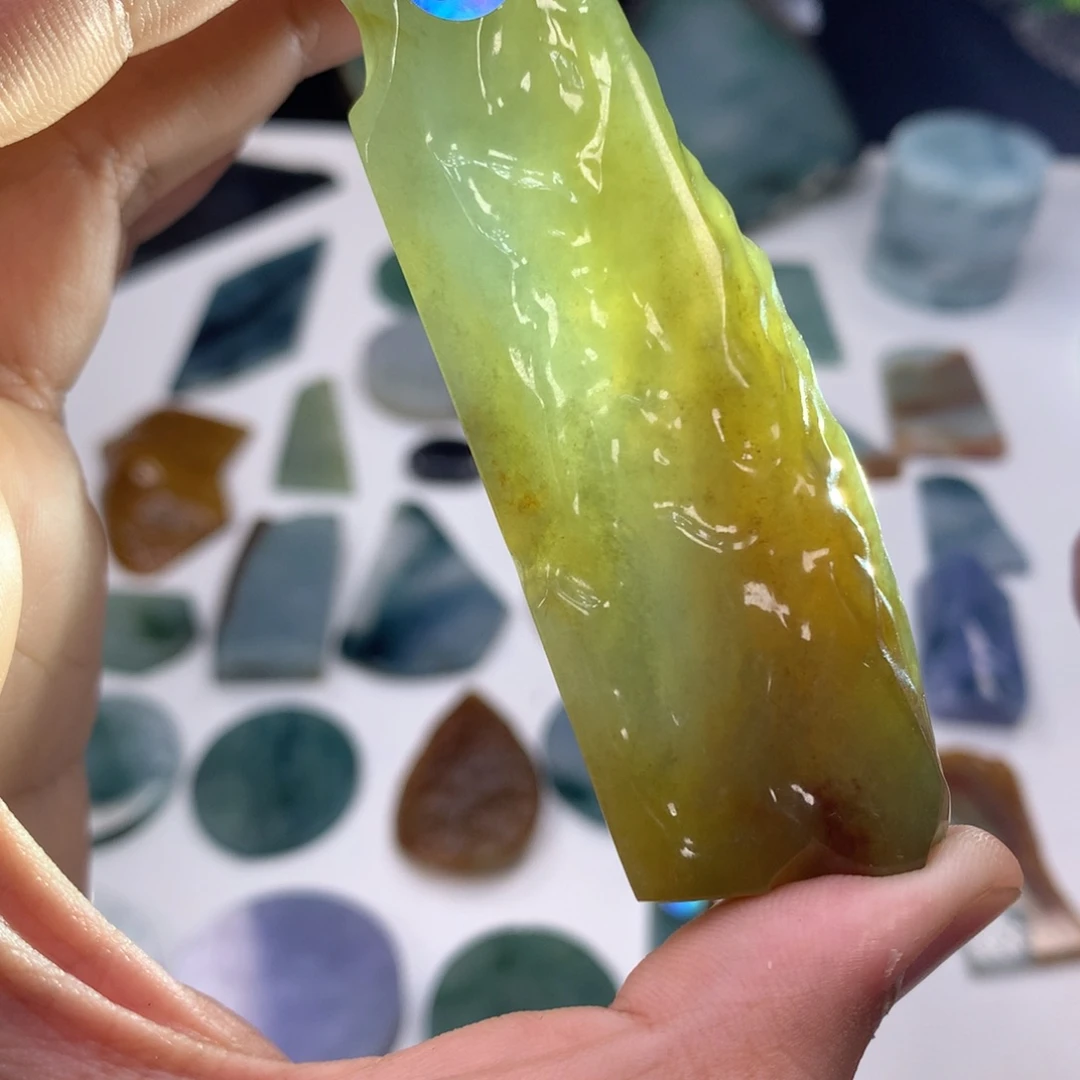 定制翡翠未镶嵌包工包料