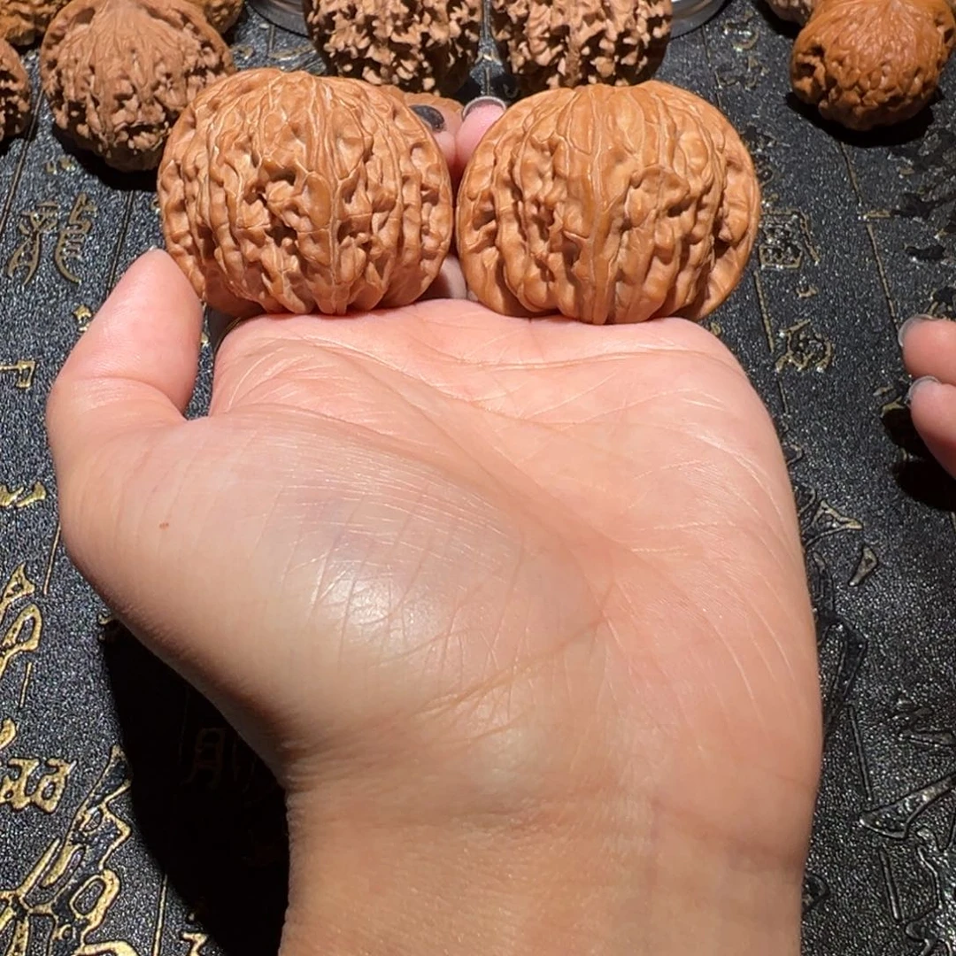 文玩核桃吊坠磨盘42手把件200