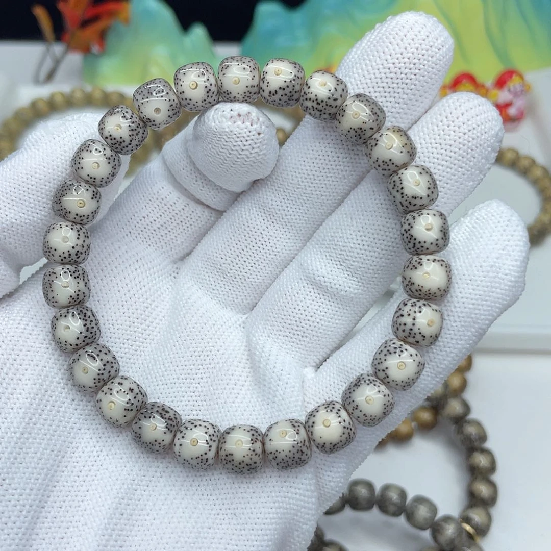 星月菩提手串13。9/8灰冰超级大眼
