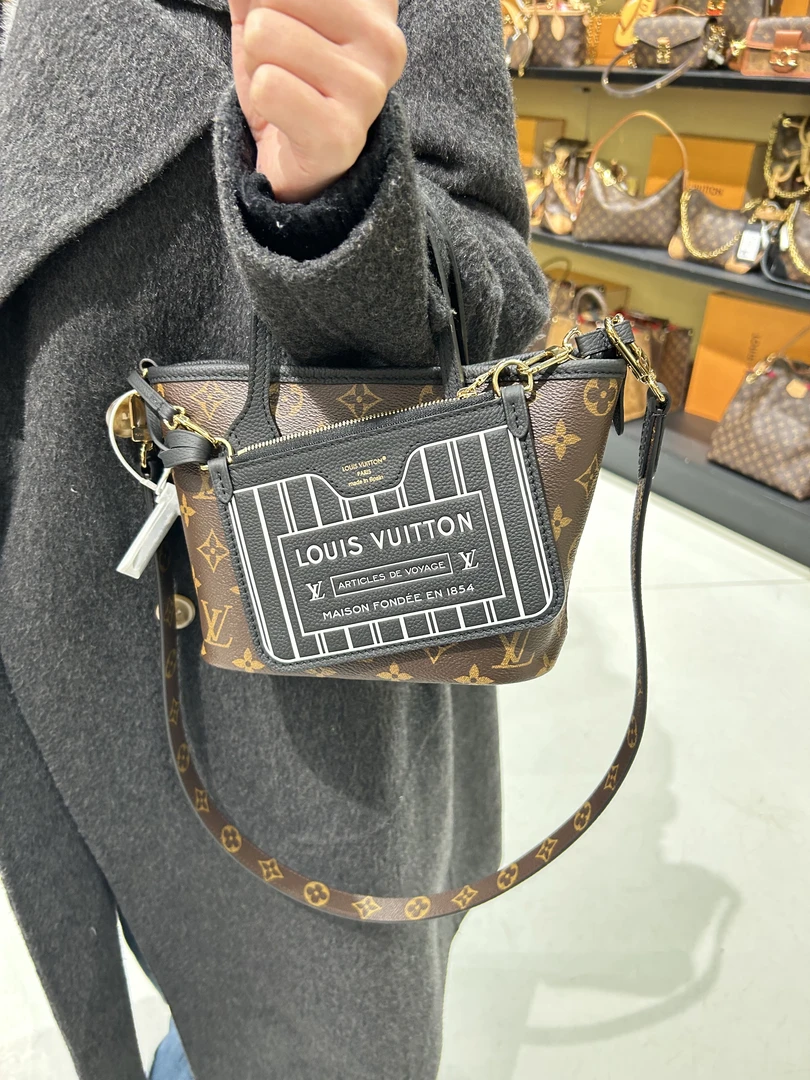 99新 LouisVuitton/路易威登 neverfullbb芯片闲置单肩包62715916