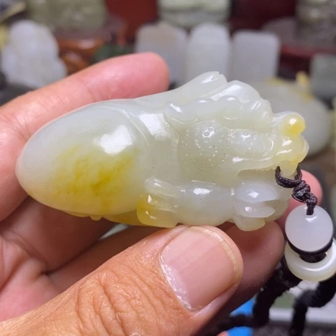 和田玉未镶嵌挂件