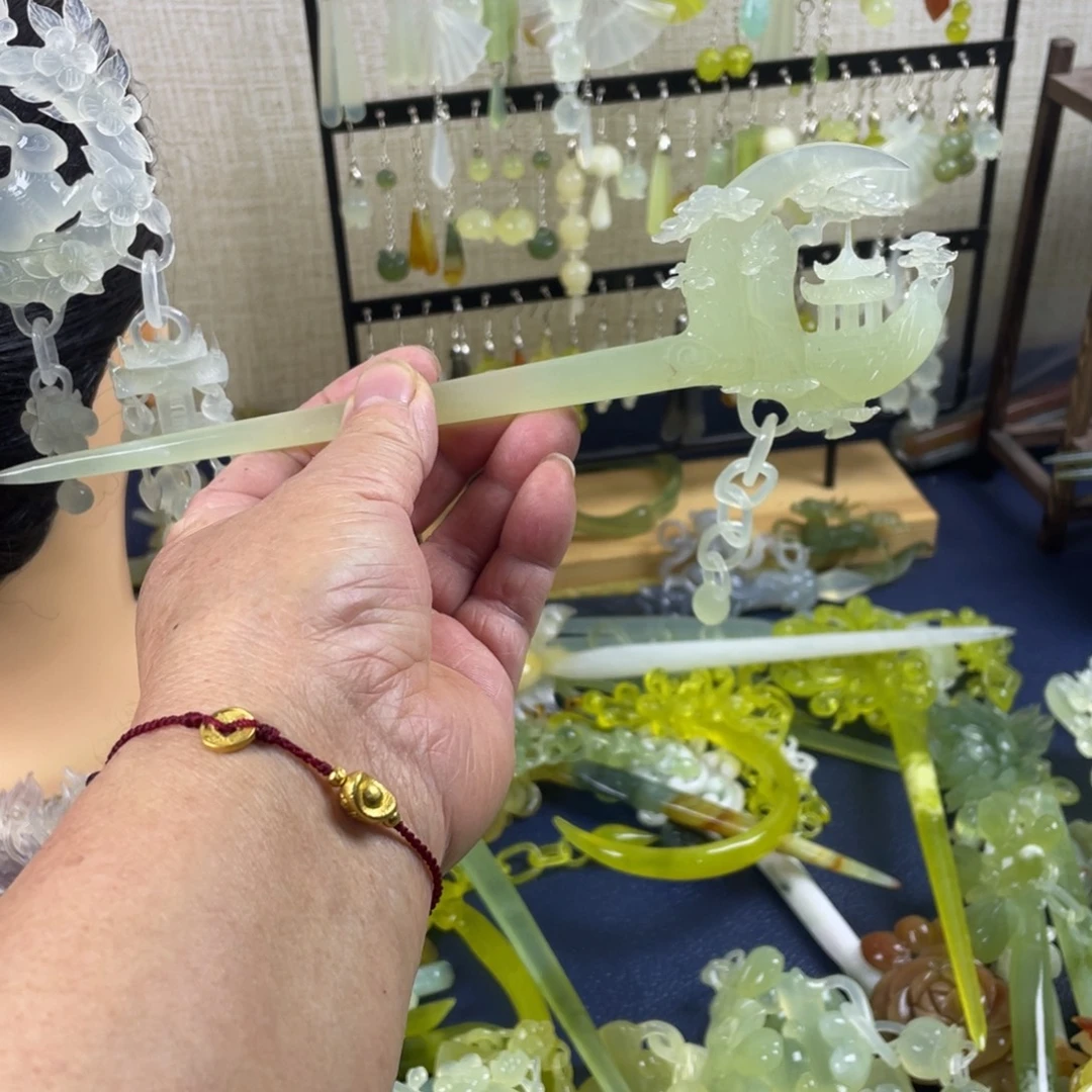 蛇纹石玉未镶嵌发饰