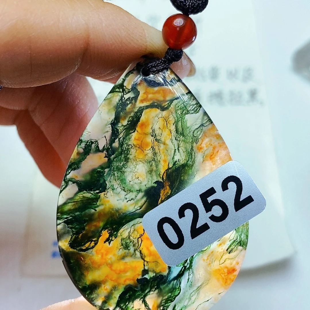 未镶嵌颈饰玛瑙/玉髓王*熹